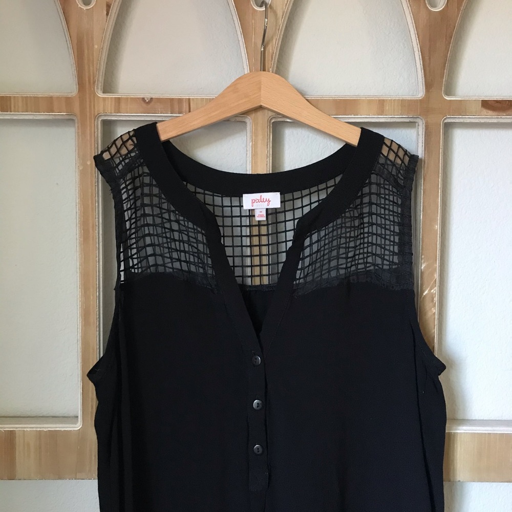 Black Sleeveless Henley Tank - Picture 3 of 6